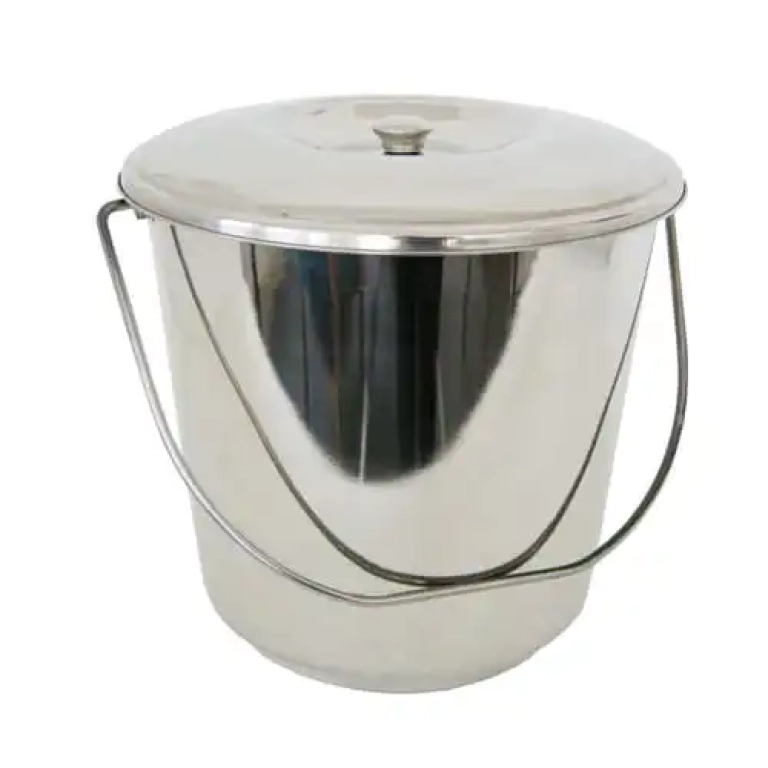 4.BUC12 BUCKET WITH LID 12L.webp